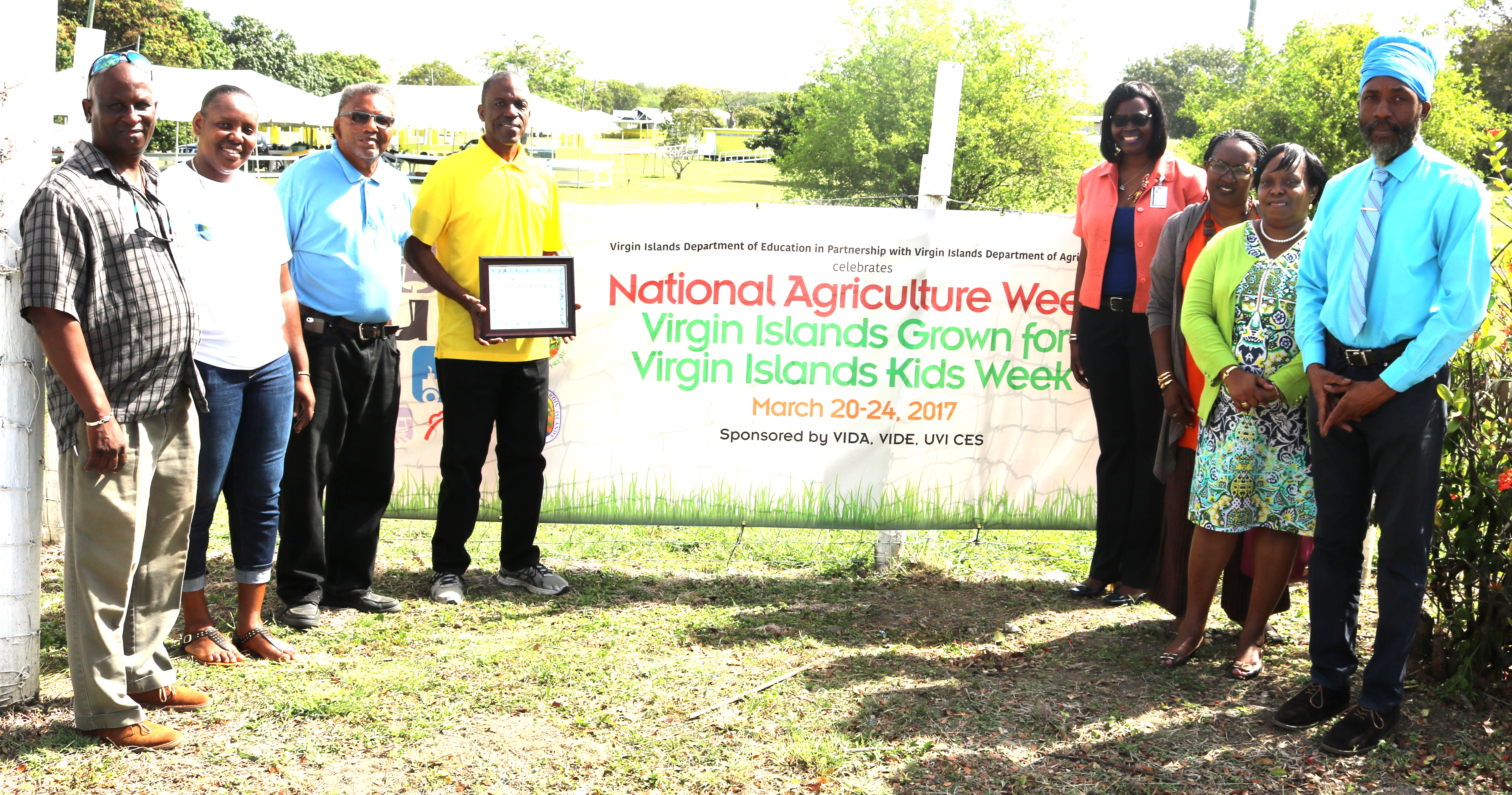 Dignitaries @ School Farmers Market.jpg